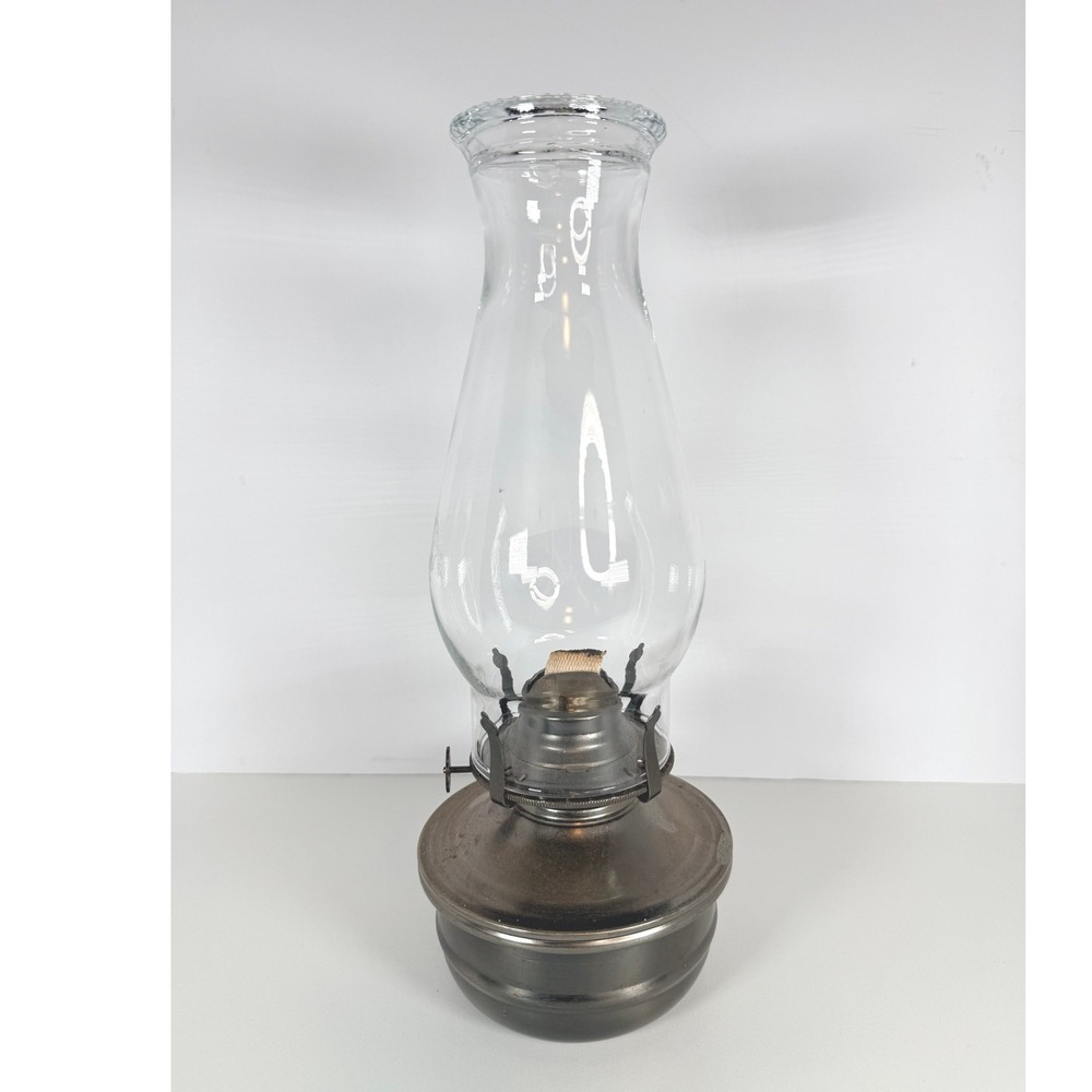 VTG working‎ Metal Oil Lamp Clear Glass Hurricane Shade Rustic Farmhouse Decor